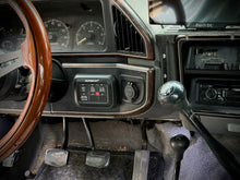 Load image into Gallery viewer, Bricknose Dash Mounted Auxbeam Mount