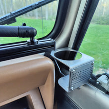 Carica l'immagine nel visualizzatore di Gallery, Black dash accessory mount for Jeep YJ, quick and easy install