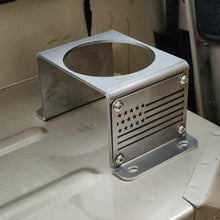 Carica l'immagine nel visualizzatore di Gallery, Steel cup holder with USA Flag design inside Jeep YJ