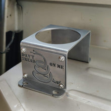 Carica l'immagine nel visualizzatore di Gallery, Metal cup holder mounted in rear of Jeep YJ  with text logo "Don't Tread On Me"