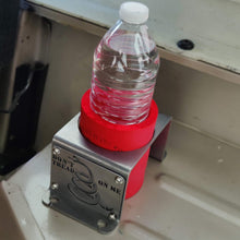 Carica l'immagine nel visualizzatore di Gallery, Metal cup holder mounted in rear of Jeep YJ  with text logo "Don't Tread On Me"