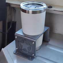Carica l'immagine nel visualizzatore di Gallery, Steel cup holder with US Army design inside Jeep YJ