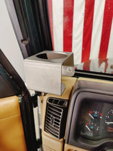 Carica l'immagine nel visualizzatore di Gallery,  steel cup holder that is mounted in Jeep TJ.  American flag in the background