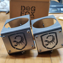 Charger l'image dans la galerie, CUSTOM Flat Plate Cup Holders for Jeep Wrangler -Pair