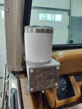 Cargar imagen en el visor de la galería, Portavasos USMC del Cuerpo de Marines de los Estados Unidos para Jeep Wrangler YJ