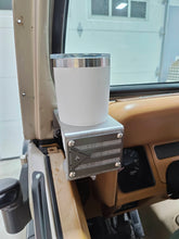 Cargar imagen en el visor de la galería, Portavasos Bandera Puertorriqueña para Jeep Wrangler YJ