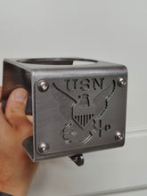 Cargar imagen en el visor de la galería, Portavasos USN de la Marina de los Estados Unidos para Jeep Wrangler YJ