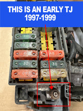 Charger l&#39;image dans la galerie, Jeep Wrangler TJ / LJ Big 7 Battery Cable Kit (1997-2006)
